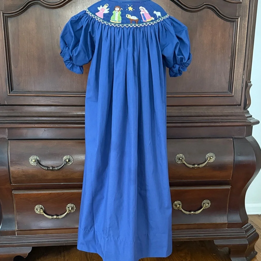 Tiaras & Frogs Nativity Smocked Bishop Dress Girls 6 Christmas Blue